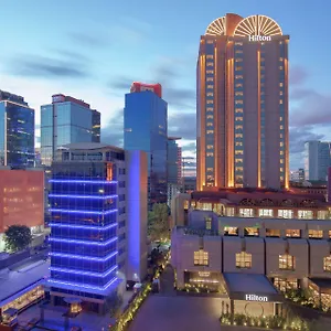 Hilton Maslak מלון איסטמבול